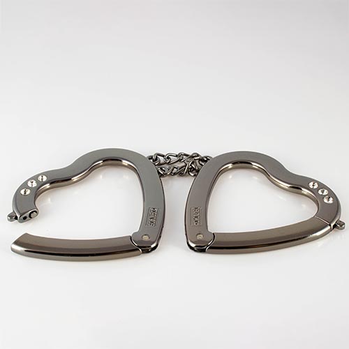 Brazalete de corazón de ónix